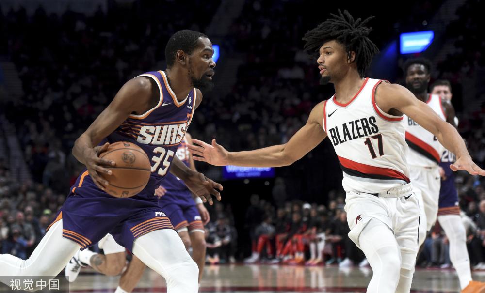 一个充满戏 一个充满戏